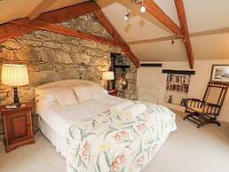 Upper Calffield Farmhouse