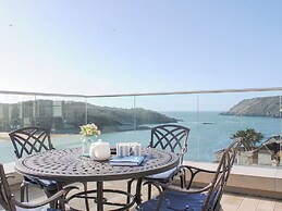 3 Hamstone Court
