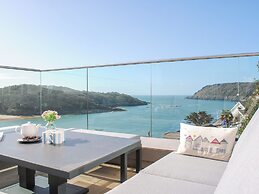 3 Hamstone Court