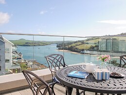 3 Hamstone Court