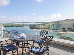 3 Hamstone Court