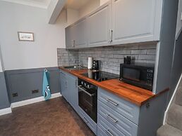 Dry Dock Cottage