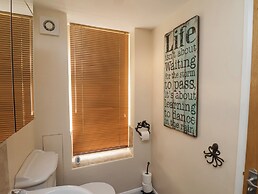 Dry Dock Cottage