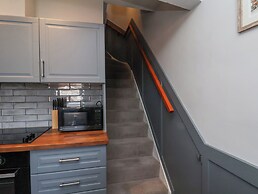 Dry Dock Cottage