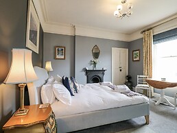 Deeley House