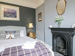Deeley House