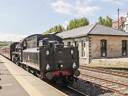 Cherry Blossom Lodge