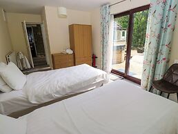 Highwood Lodge