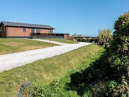Holly Lodge