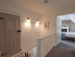 Fuchsia Cottage
