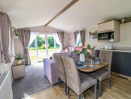 Swan Lodge