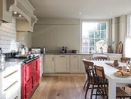 Cotswold House