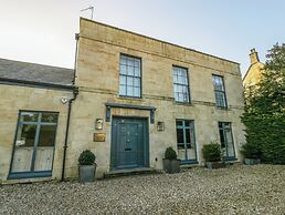 Cotswold House