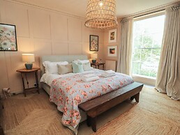 Cotswold House