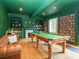 Cotswold House