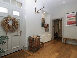 Cotswold House