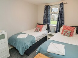 Lewis Lodge