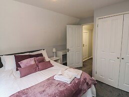 Lewis Lodge