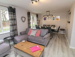 Lewis Lodge
