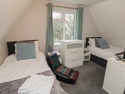 Lewis Lodge