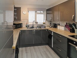 Lewis Lodge