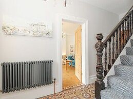 Albert House