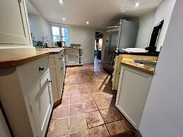 Meadow View Cottage