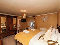Sixpence Cottage