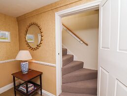 Sixpence Cottage