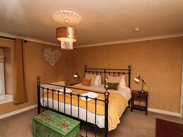 Sixpence Cottage