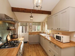 Sixpence Cottage
