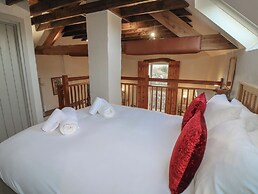 Tom's Barn