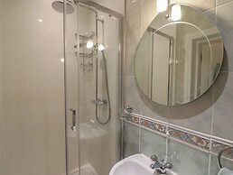 Apartment 7 Mansion House
