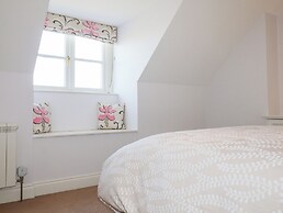 6 Willows Green