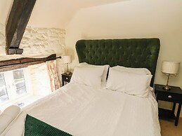 Rose Hip Cottage