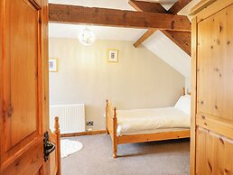 Llys-y-wennol