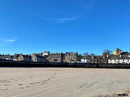 Beach View, 3 The Granary