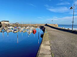 Beach View, 3 The Granary