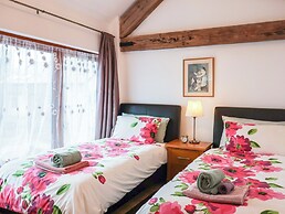 Oak Cottage