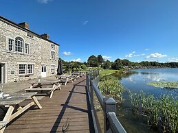 Lakeside 18