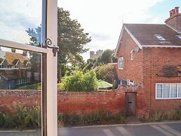 1 Market Hill