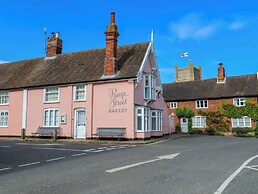 1 Market Hill