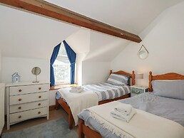 Captain's Rest