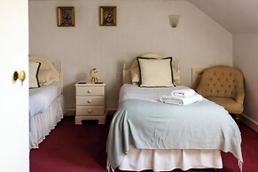 Cheviot Manor