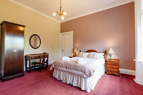 Cheviot Manor