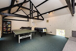 Cheviot Manor