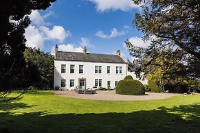 Cheviot Manor