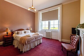 Cheviot Manor