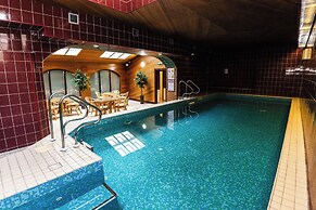 Cheviot Manor