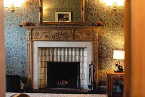 Cheviot Manor